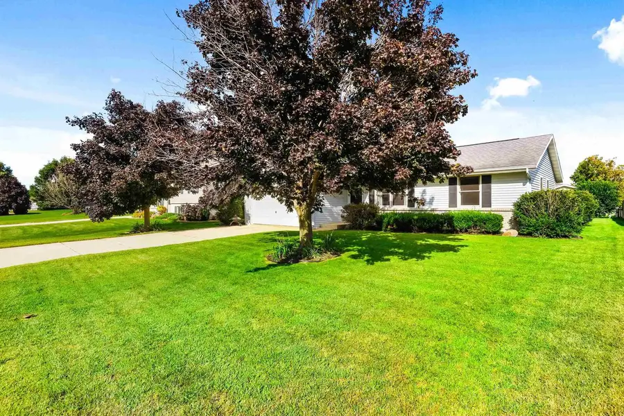 3221 Aurora Lane, Janesville, WI 53548 - Image #2