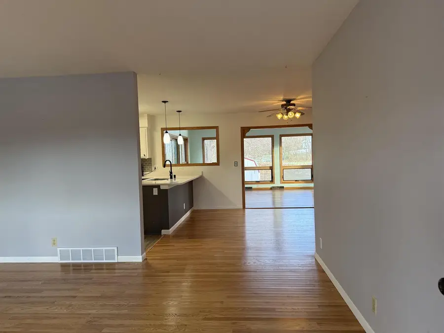 123 County Road B, Cambridge, WI 53523 - Image #3