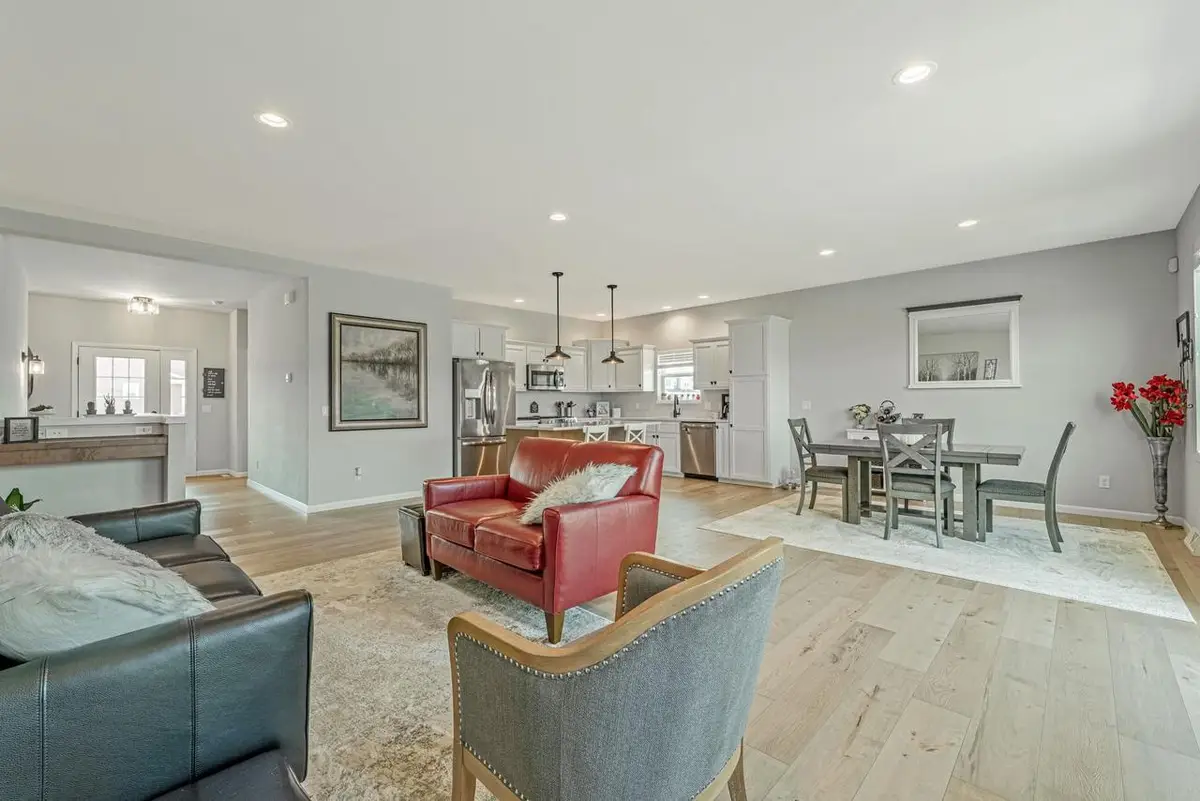 2006 AUTUMN LAKE Parkway, Madison, WI 53718 - Image #1