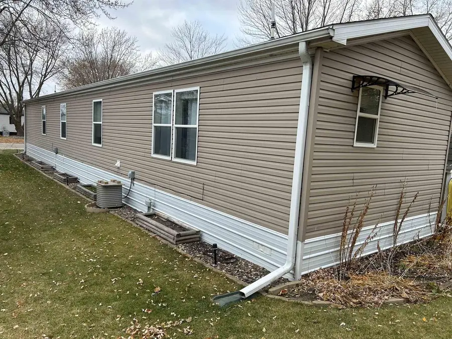 423 Gordon Drive, Onalaska, WI 54650 - Image #3