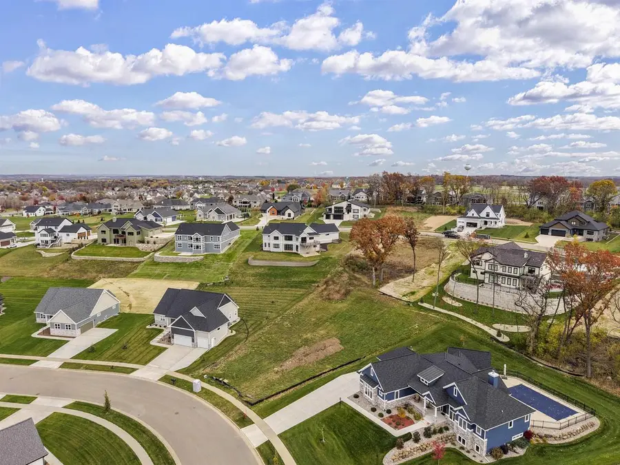 655 Cypress Way, Oregon, WI 53575 - Image #2