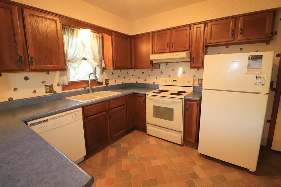 1128 N Osborne Avenue, Janesville, WI 53548 - Image #2