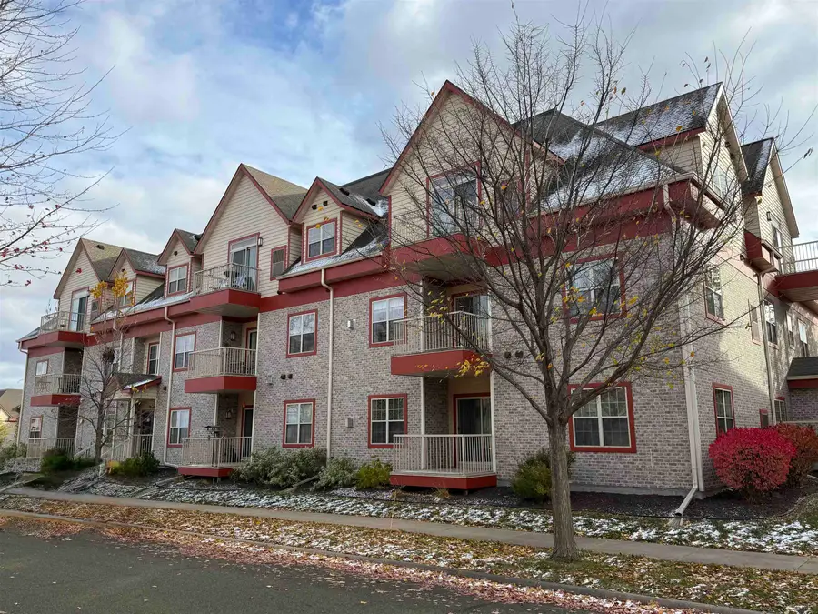 955 Liberty Boulevard #104, Sun Prairie, WI 53590 - Image #3