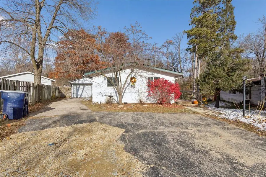 74 Falling Creek Circle, Janesville, WI 53548 - Image #3