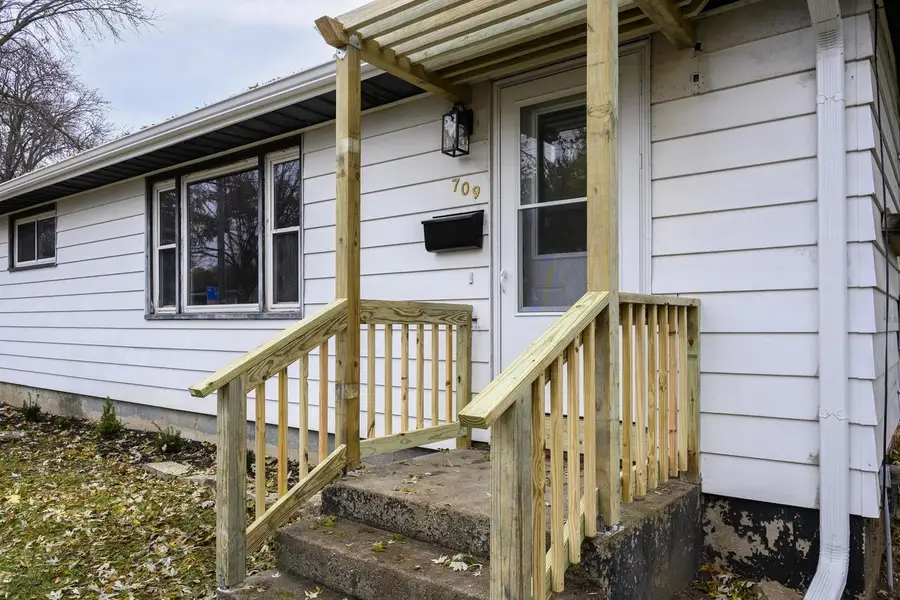 709 Dempsey Road, Madison, WI 53714 - Image #3