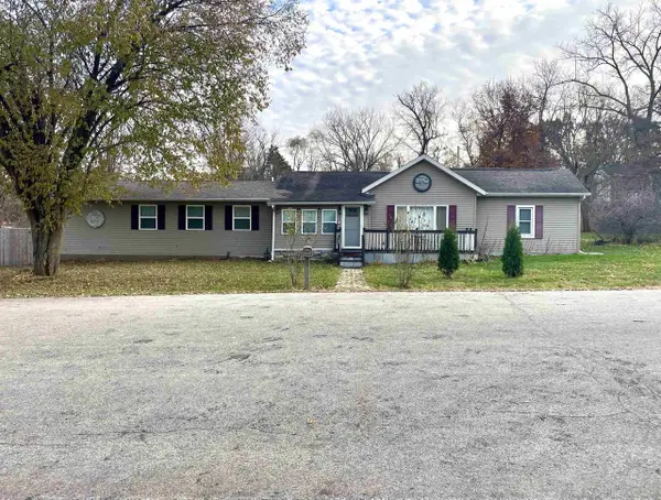 702 6th Street, Albany, WI 53502