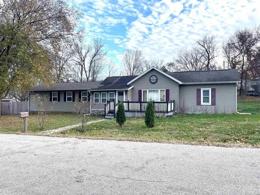 702 6th Street, Albany, WI 53502 - Image #2