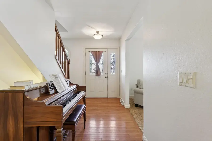 1007 Eric Lane, Waunakee, WI 53597 - Image #2