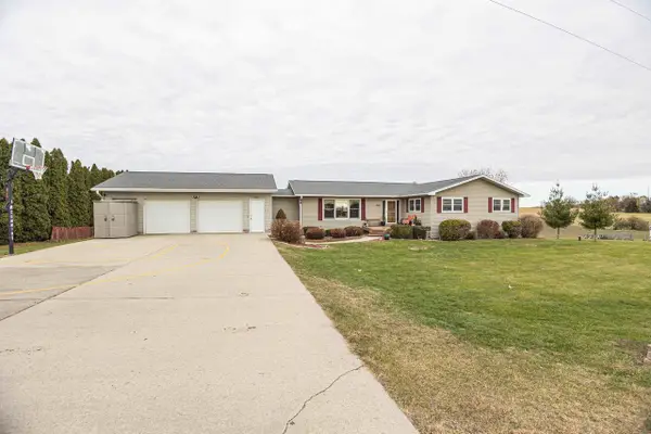 386 St. Rose Road, Cuba City, WI 53807