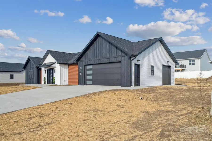 315 Model Road, Cuba City, WI 53807 - Image #3