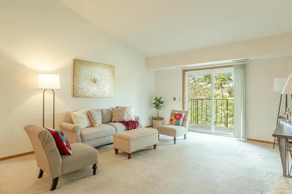 1032 S Sunnyvale Lane #F, Madison, WI 53713