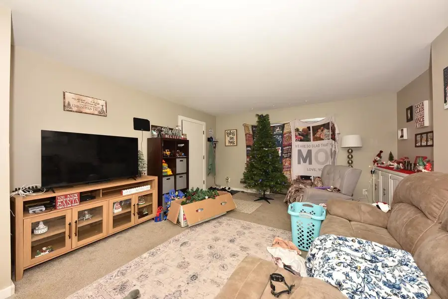 N169W19865 Chestnut Court, Jackson, WI 53037 - Image #2