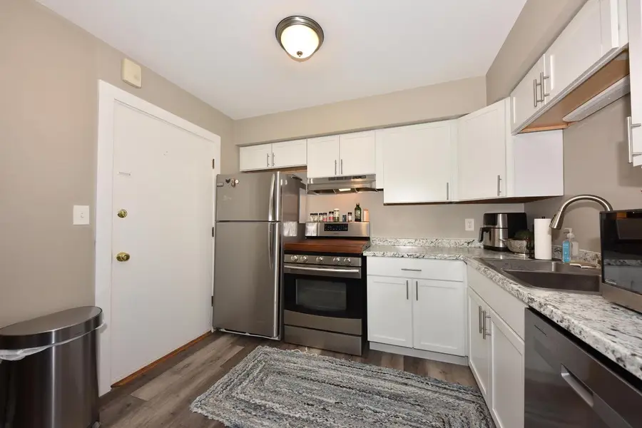 N168W19937 Ridgeway Court, Jackson, WI 53037 - Image #3