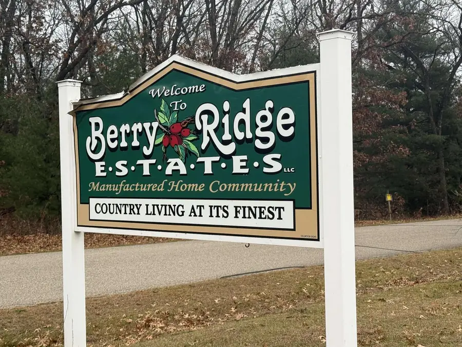 3863 5th Drive, Wisconsin Dells, WI 53965 - Image #2