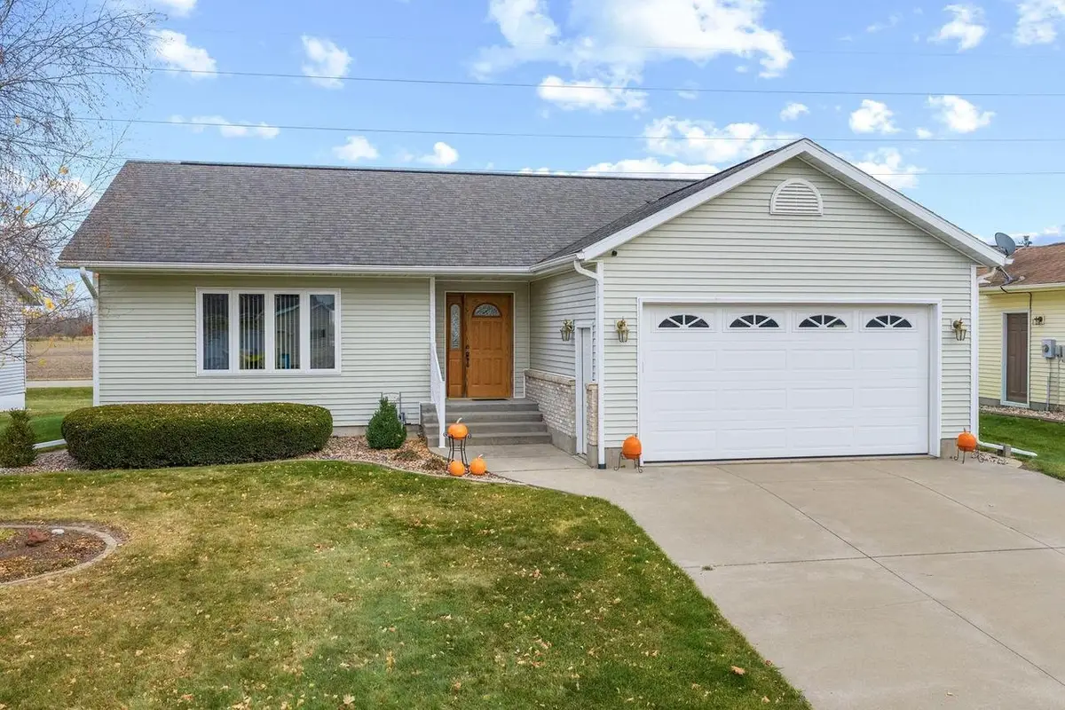 52 Bindl Drive, Reedsburg, WI 53959 - Image #1