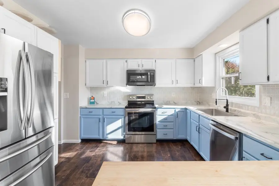 305 South Road, Mount Horeb, WI 53572 - Image #2