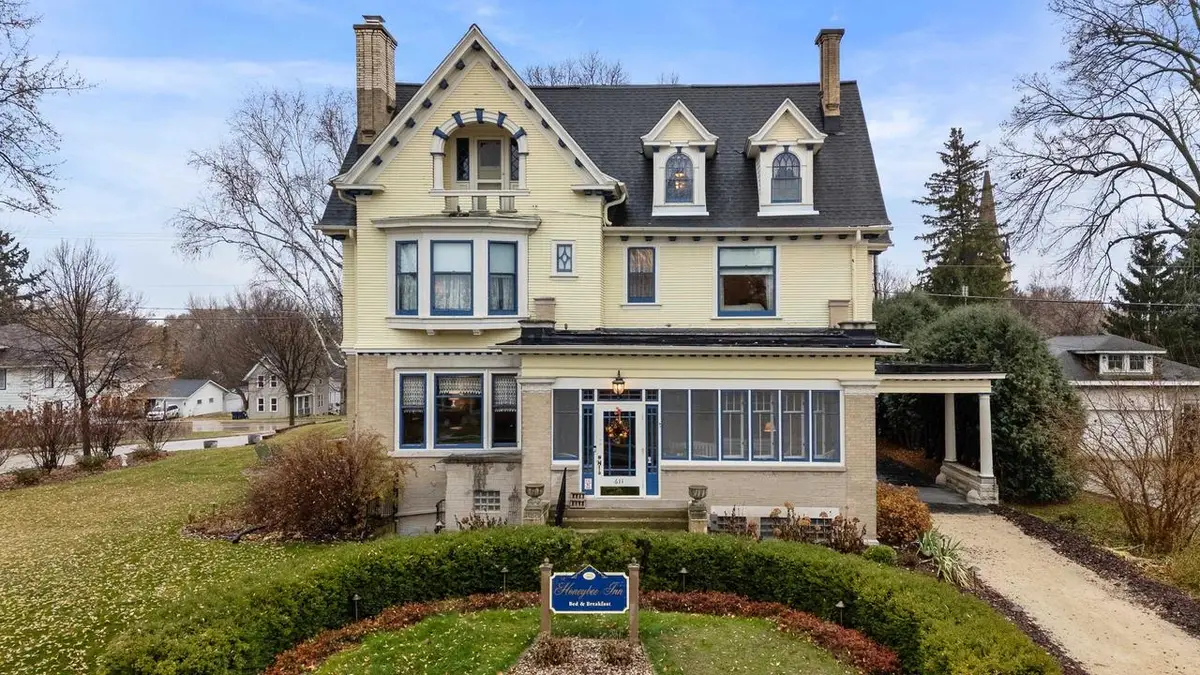 611 E Walnut Street, Horicon, WI 53032 - Image #1