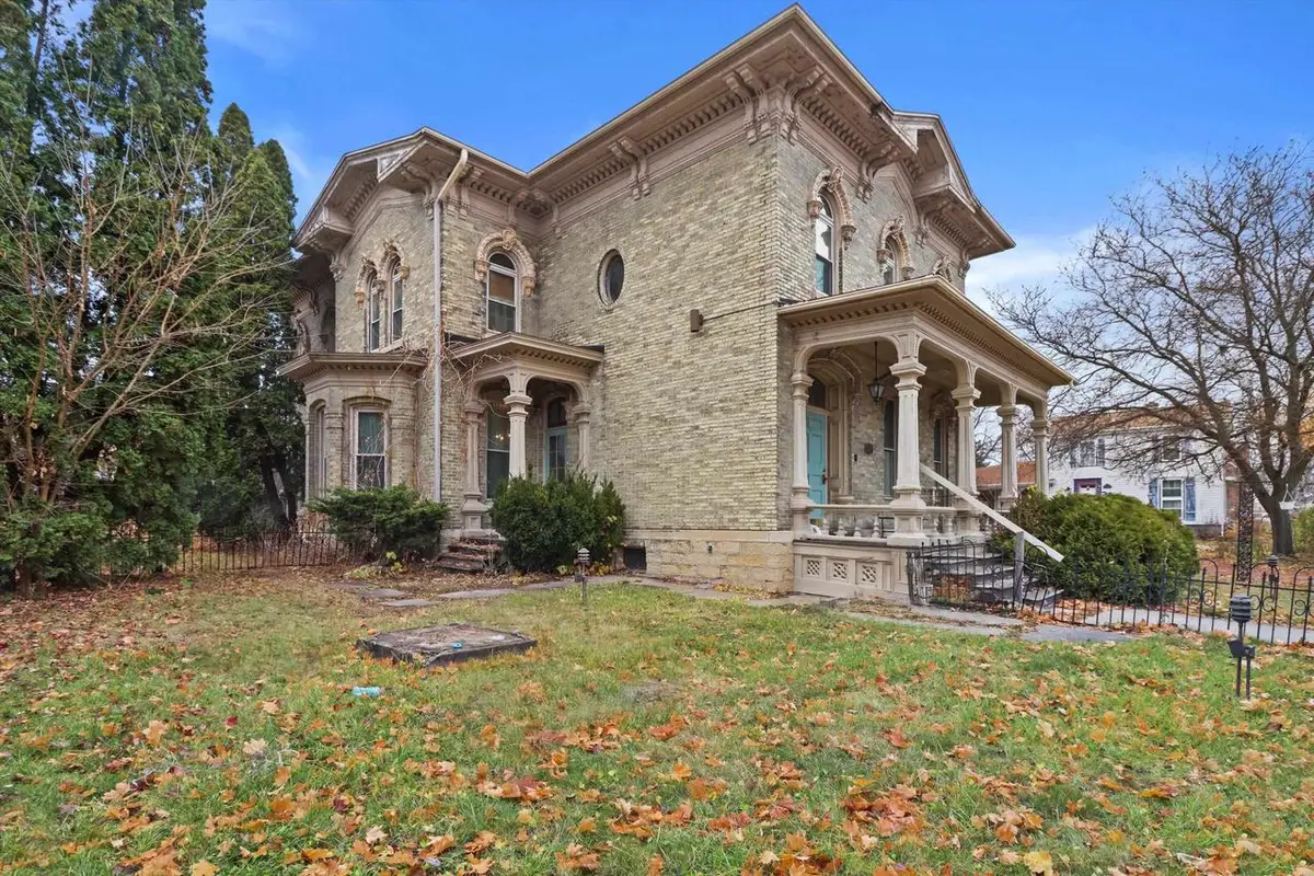 220 S Academy Street, Janesville, WI 53548 - Image #1