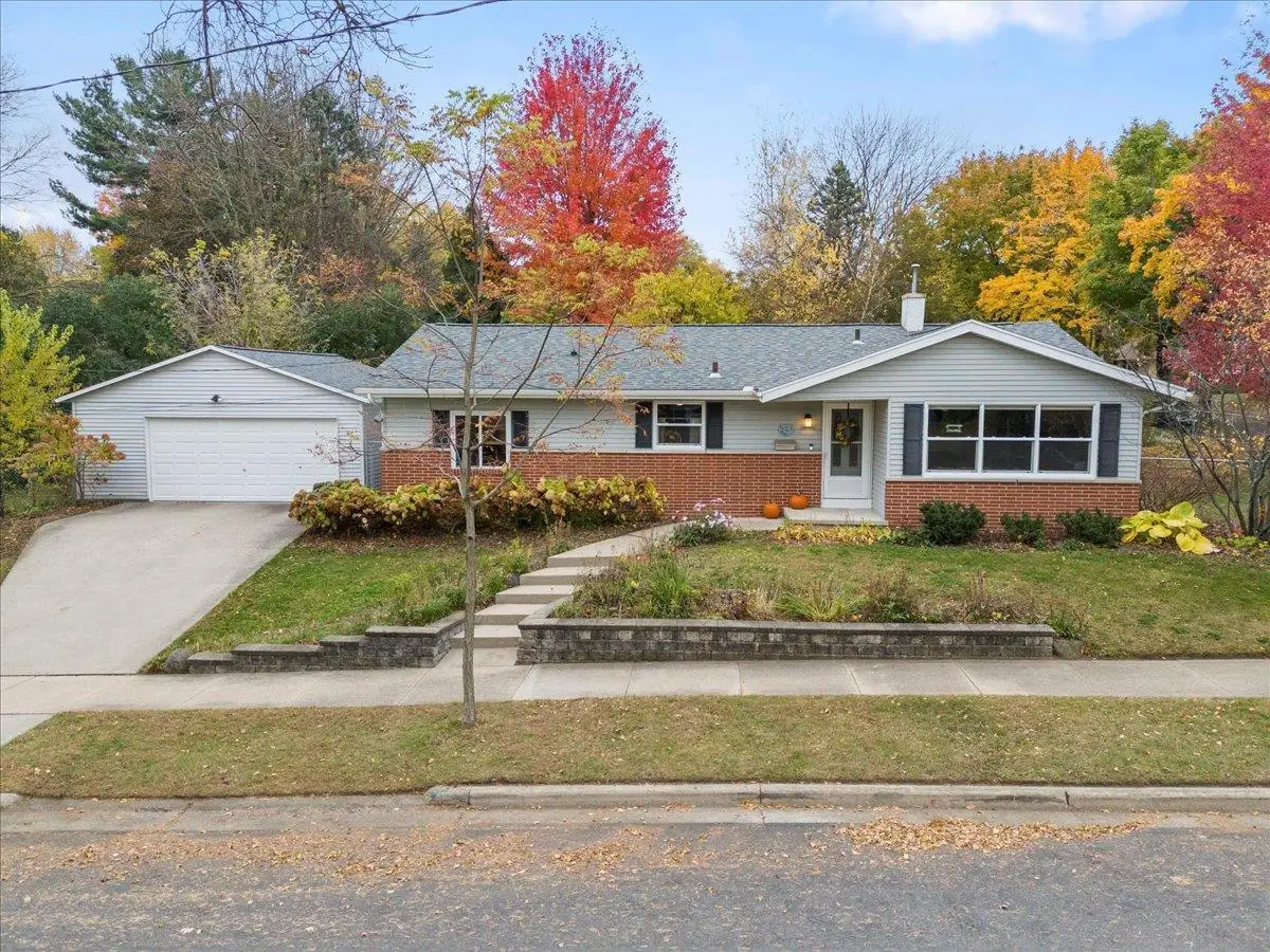 1121 Winn Trail, Madison, WI 53704 - Image #1