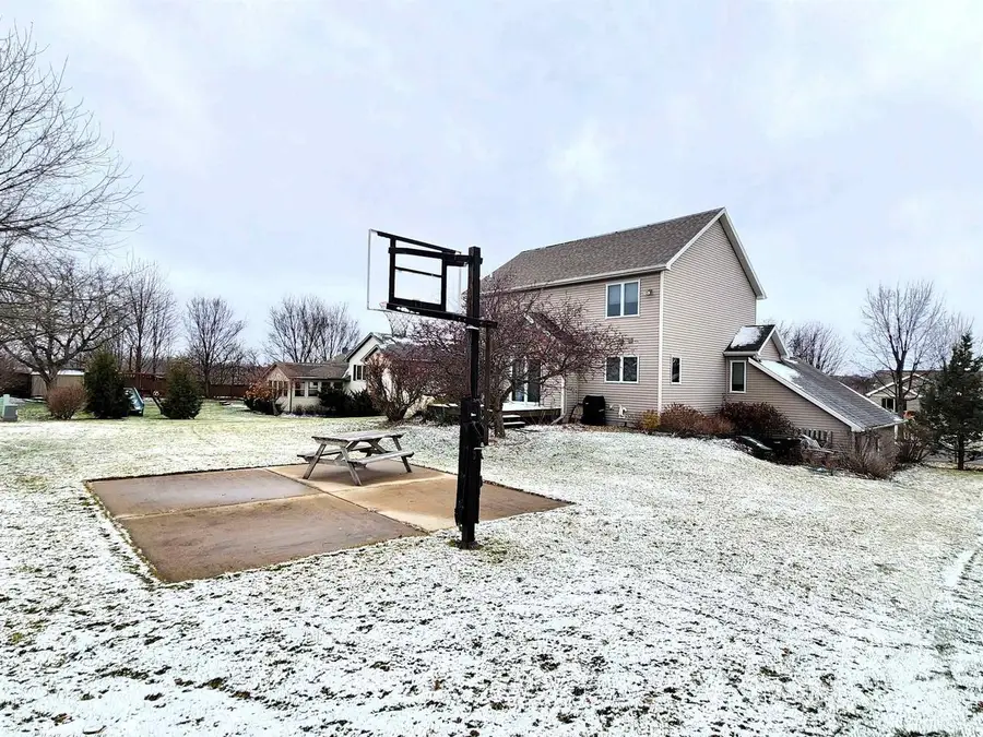 835 Ridge Crest Lane, Verona, WI 53593 - Image #3