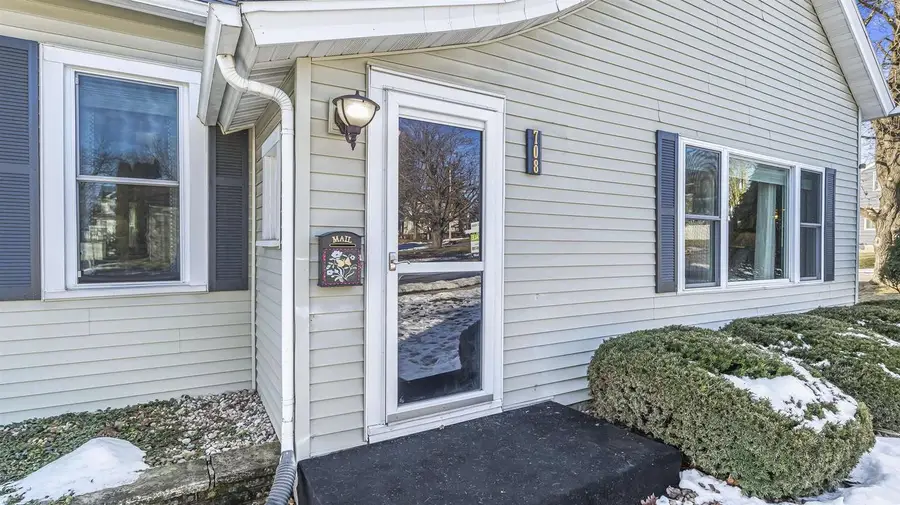 708 N Bequette Street, Dodgeville, WI 53533 - Image #2