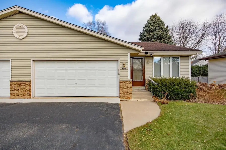 3205 Greenwood Drive, Janesville, WI 53546 - Image #2