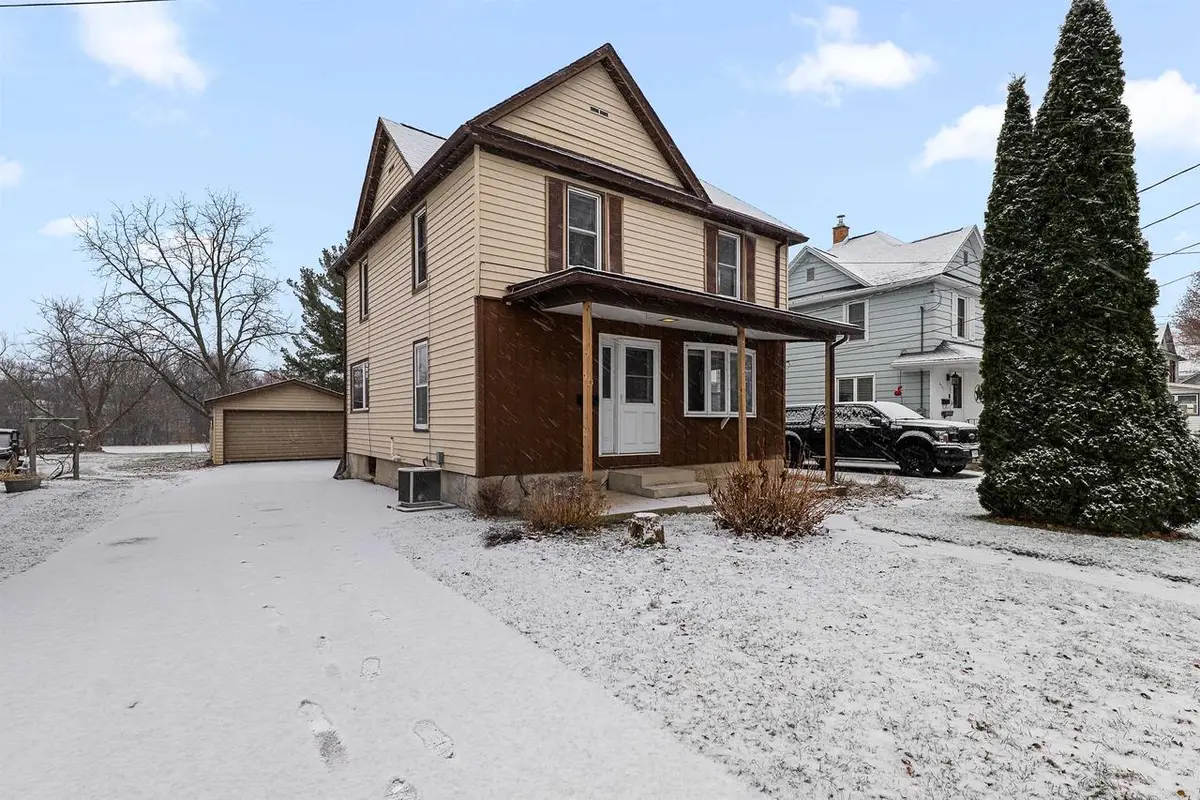 673 S Center Street, Beaver Dam, WI 53916 - Image #1