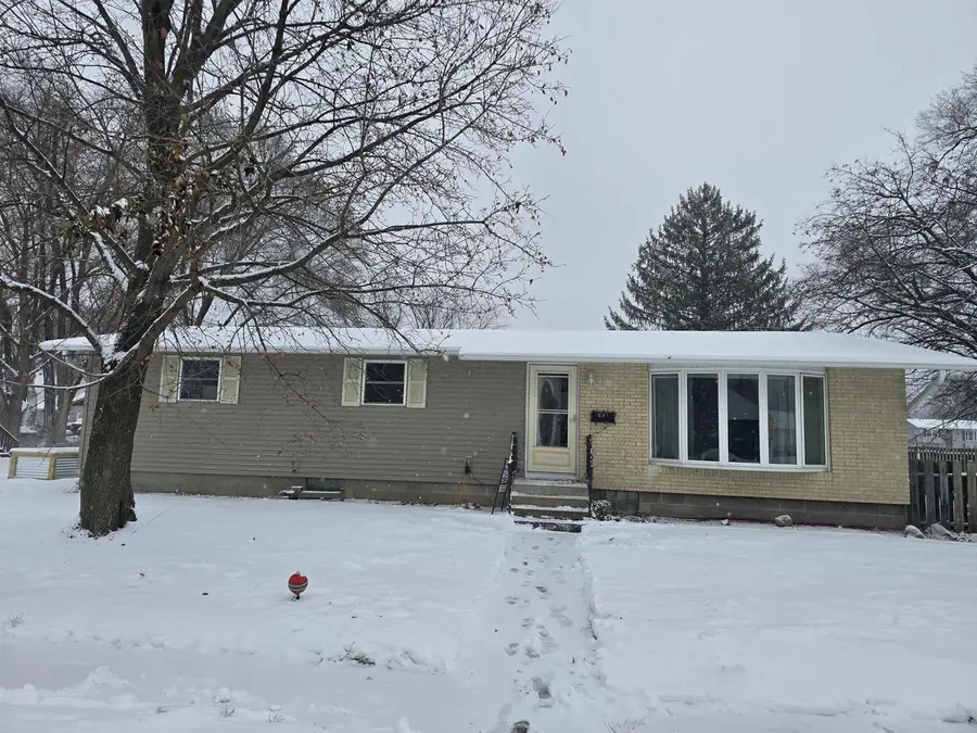 218 S Ohio Street, Prairie Du Chien, WI 53821 - Image #2