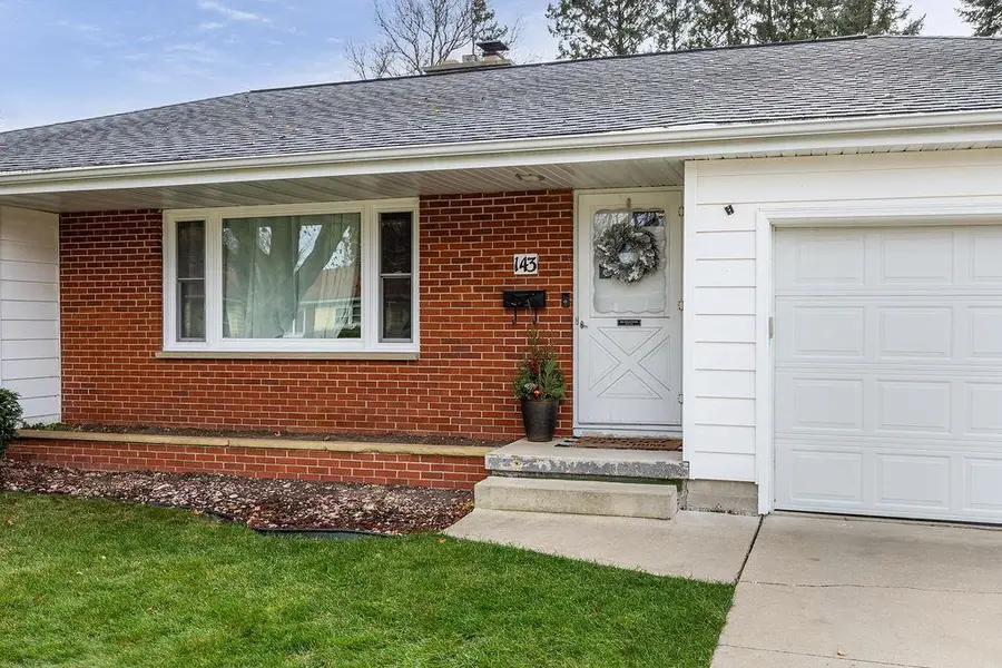 143 E Kohler Street, Sun Prairie, WI 53590 - Image #2