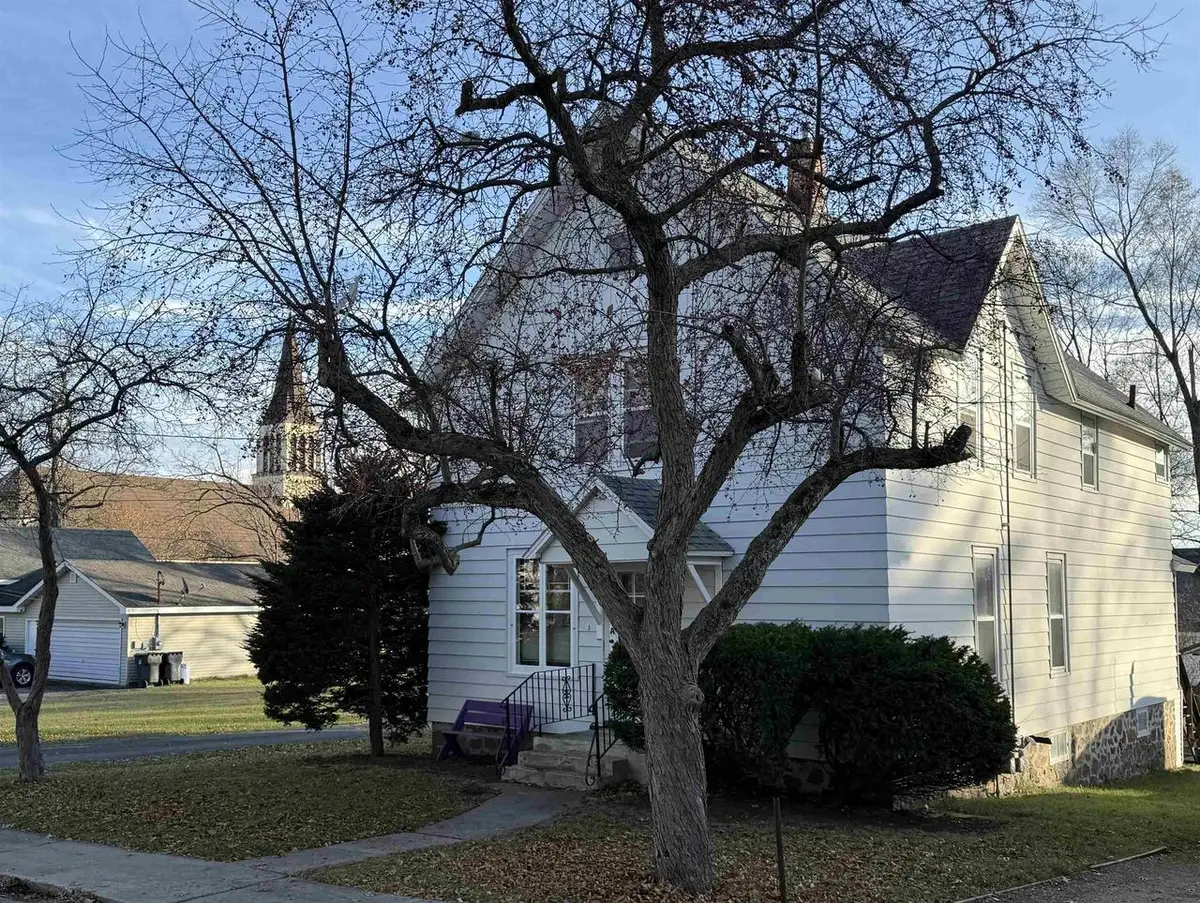 246 Clay Street, Montello, WI 53949 - Image #1