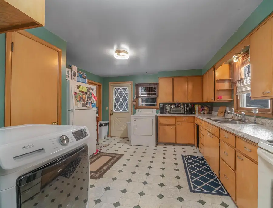 25 W Franklin Street, Waupun, WI 53963 - Image #3