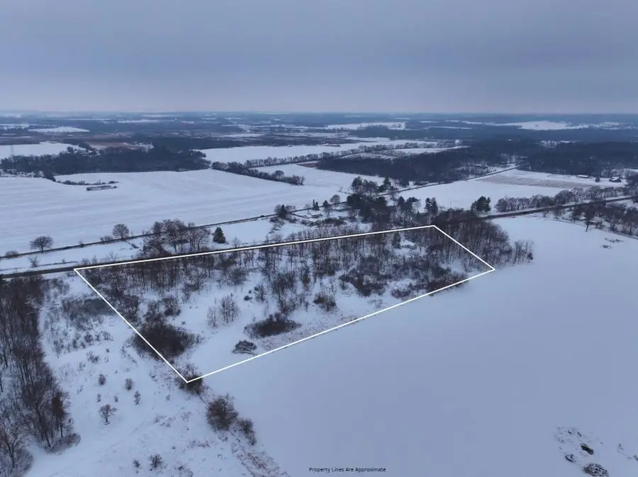 6644 W State Road 81, Beloit, WI 53511 - #2