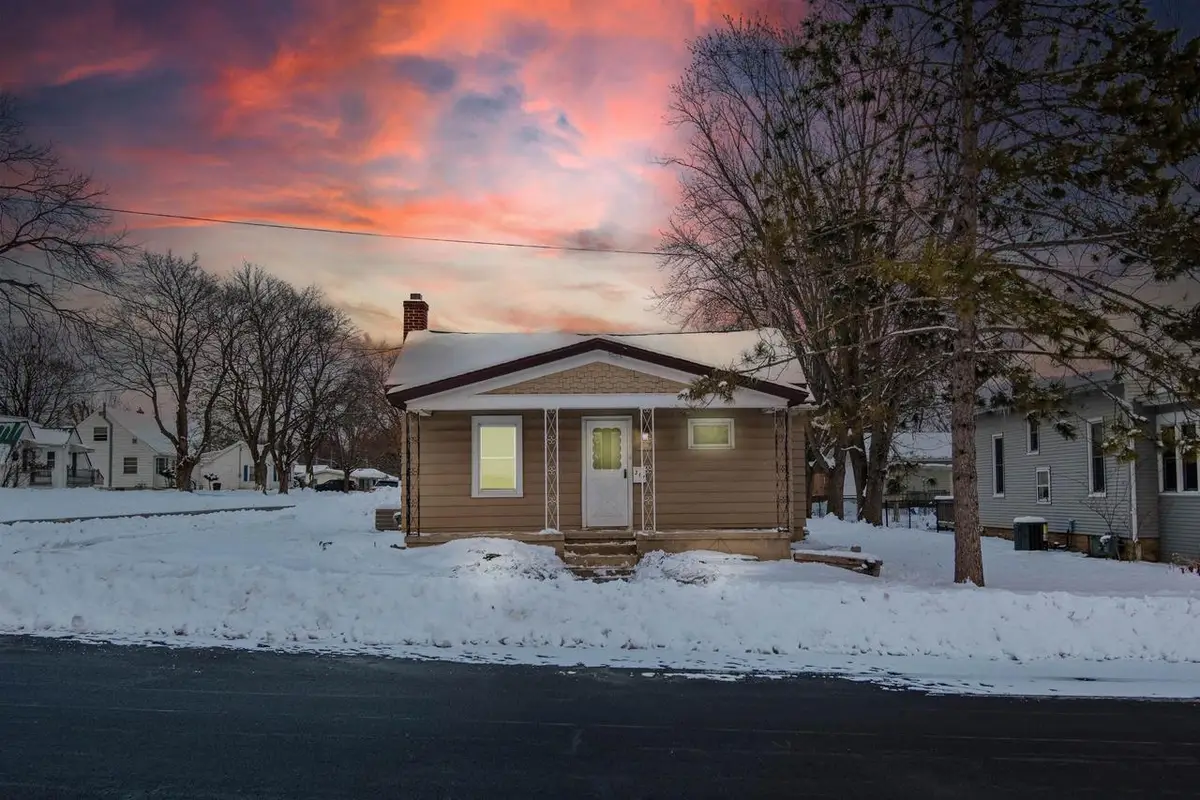 317 Hamburg Street, Ripon, WI 54971 - Image #1