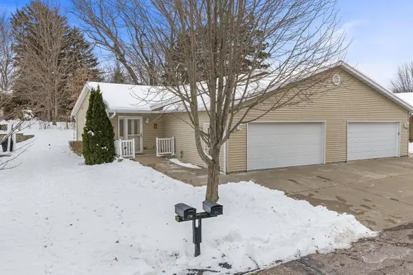 1716 Hillcrest Drive, Baraboo, WI 53913