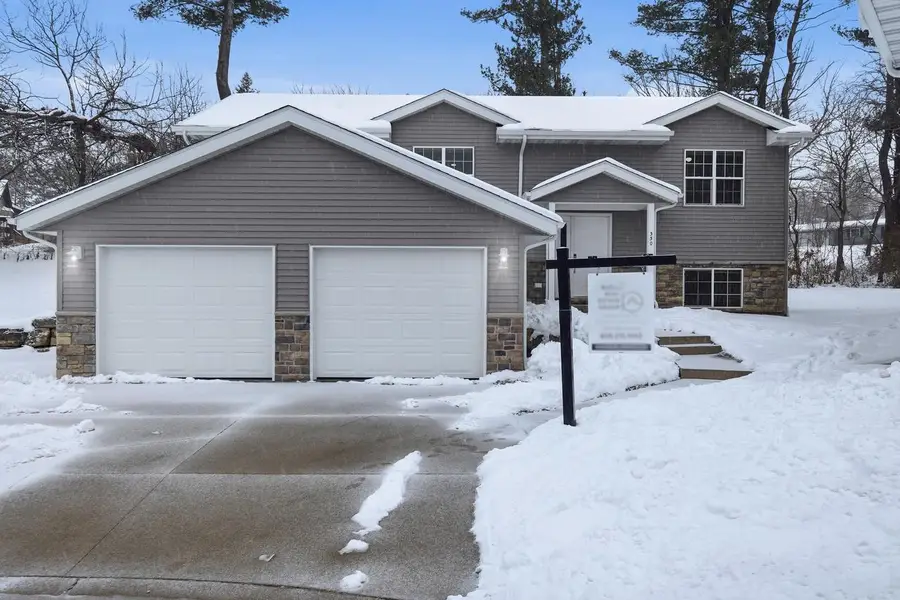 330 Waite Lane, Platteville, WI 53818 - Image #2