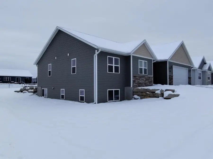 2148 Cambridge Court, Reedsburg, WI 53959 - Image #3