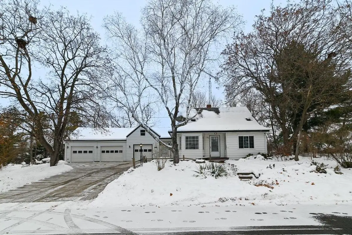 124 W Exchange Street, Mazomanie, WI 53560 - Image #1