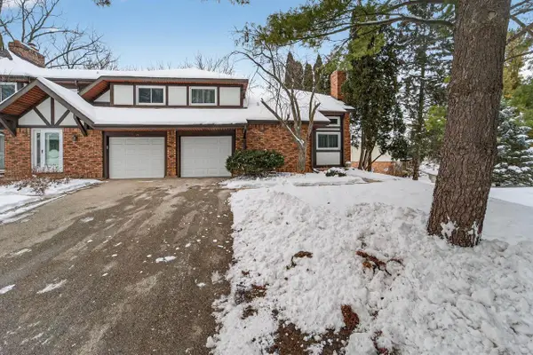 1222 N Gammon Road, Middleton, WI 53562