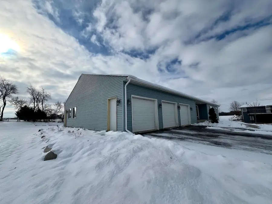 5628 E Eagle Drive, Milton, WI 53563 - Image #3