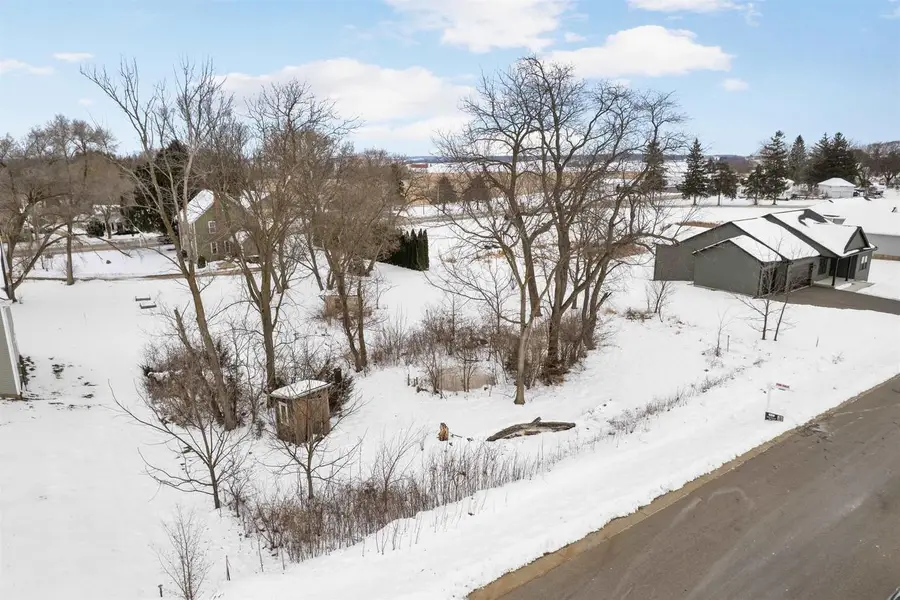 303 Teri Lee Lane, Orfordville, WI 53576 - Image #2