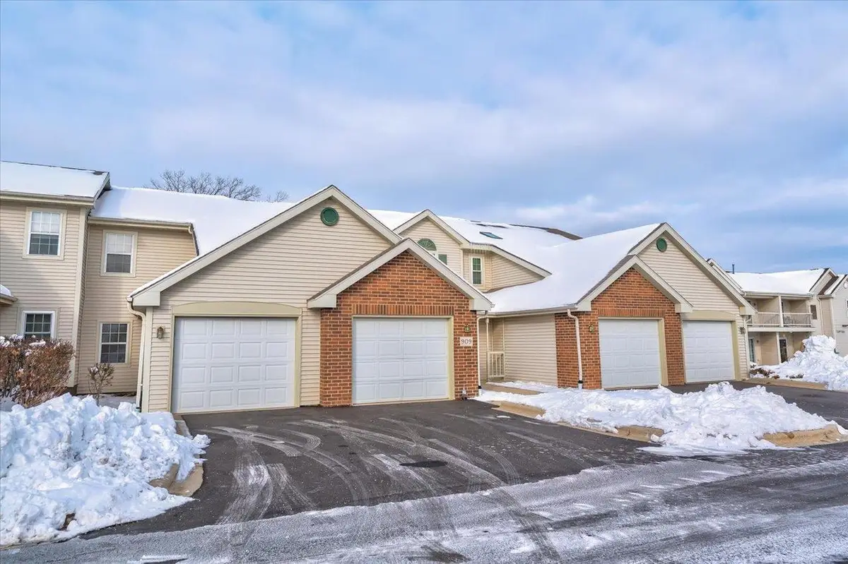 909 Park Street #101, Oregon, WI 53575 - Image #1