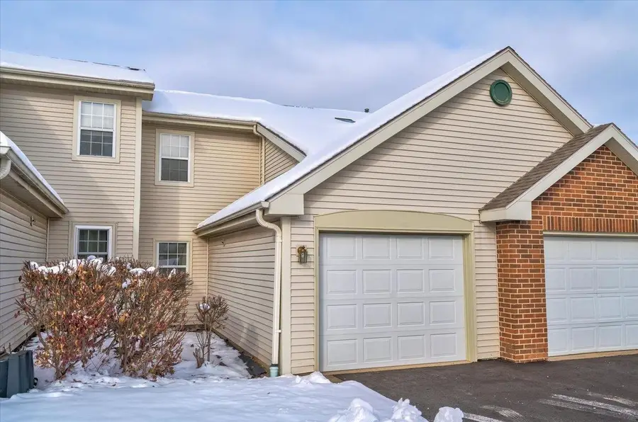 909 Park Street #101, Oregon, WI 53575 - Image #2
