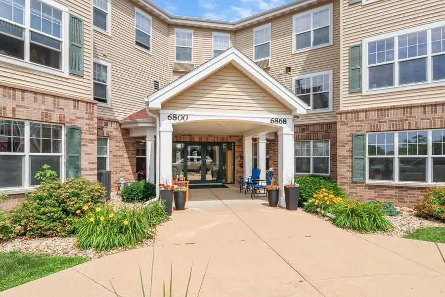 6836 Parkside Circle, Windsor, WI 53532 - Image #2