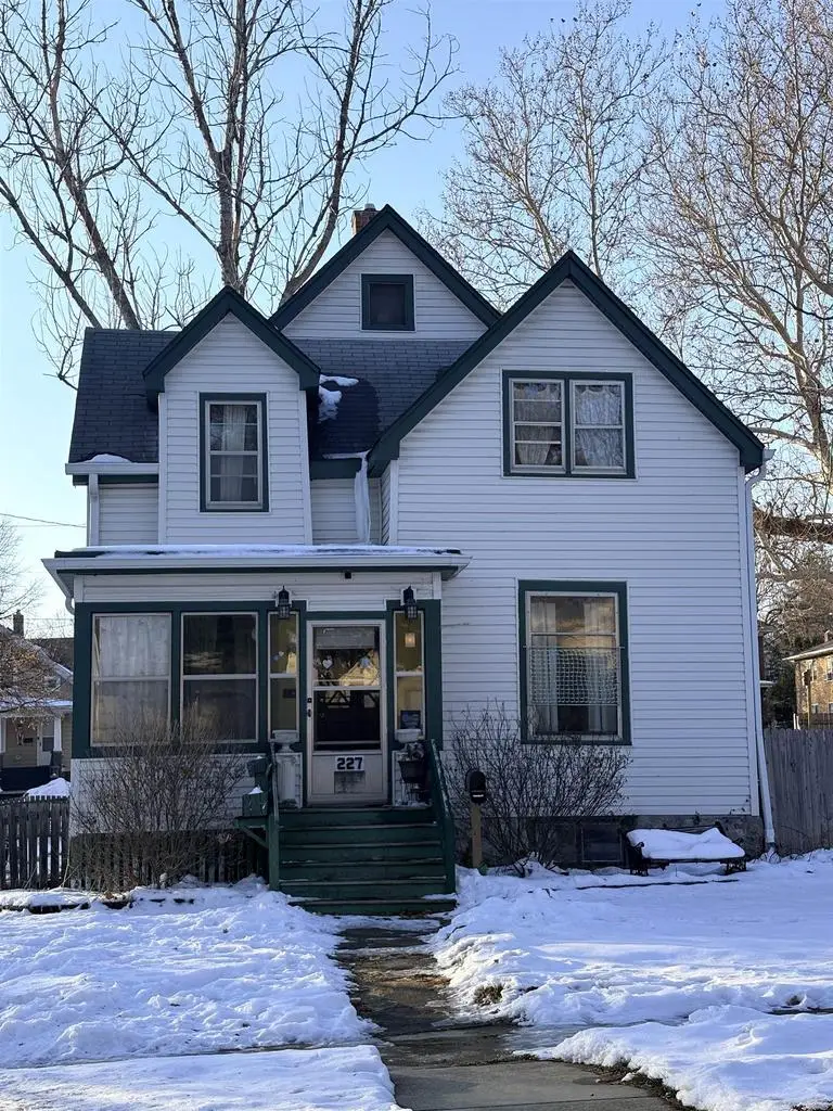 227 S London Avenue, Rockford, IL 61104 - Image #1