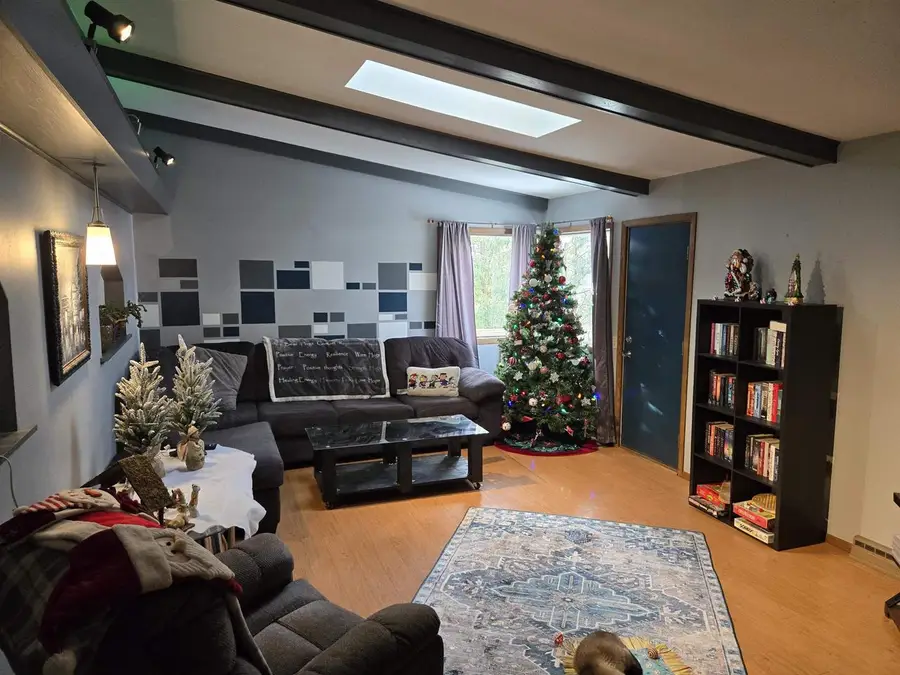 2914 Hambrecht Road, Middleton, WI 53562 - Image #2