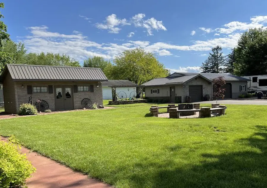 704 Park Street, Blue River, WI 53518 - Image #3