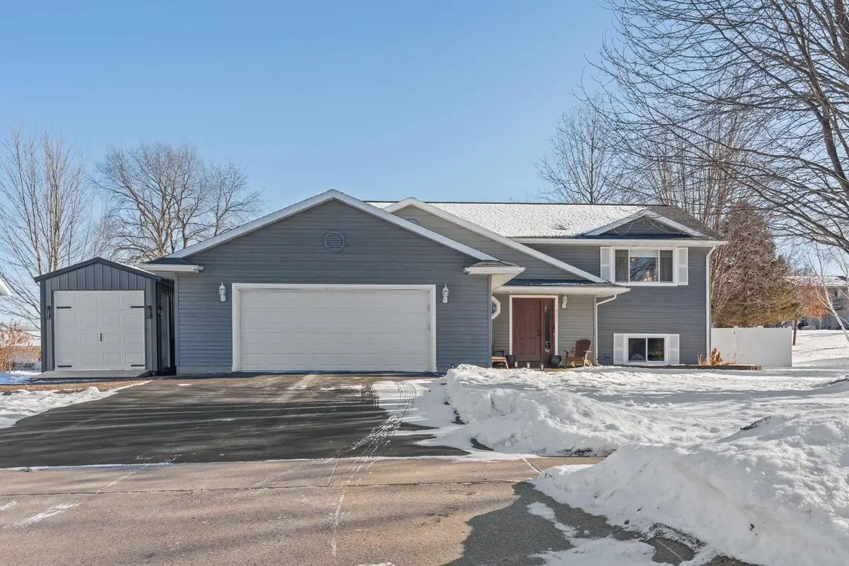 531 Midway Drive, Reedsburg, WI 53959 - Image #1