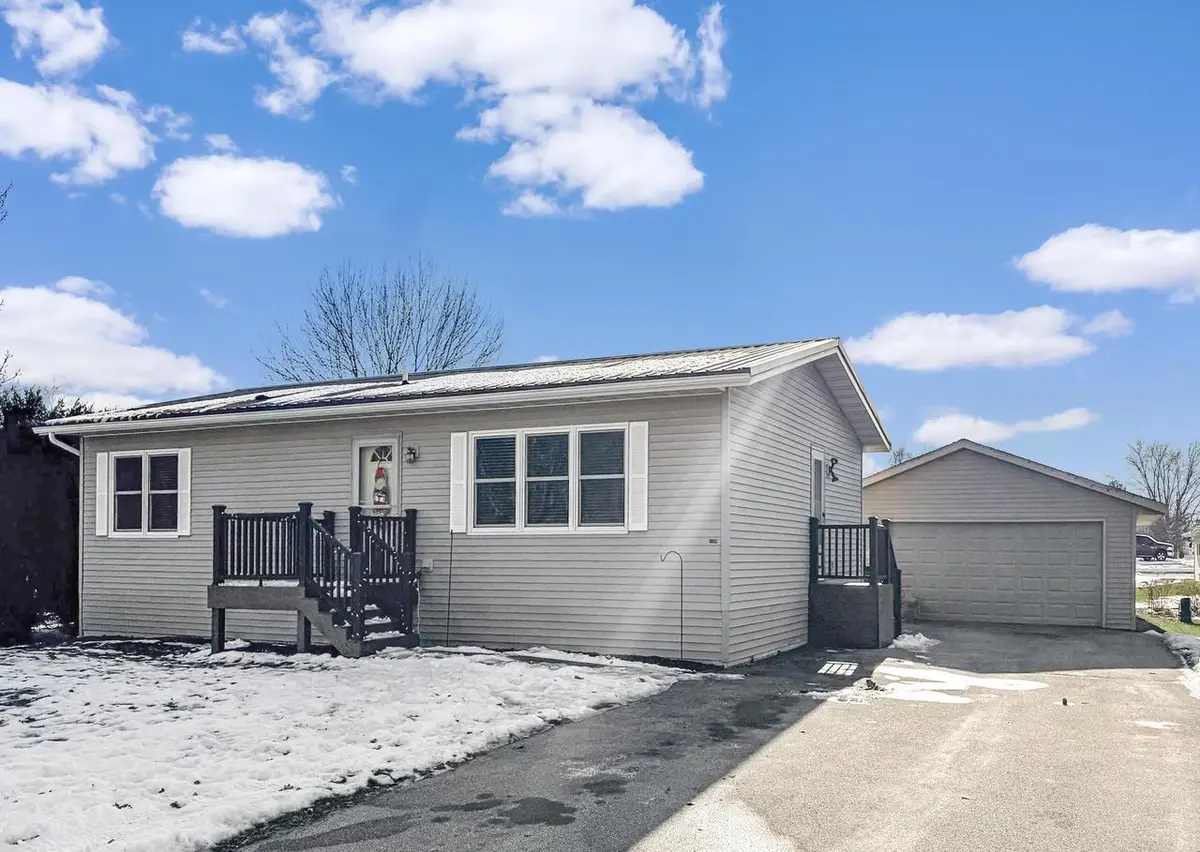 1700 E Fowler Street, Prairie Du Chien, WI 53821 - Image #1