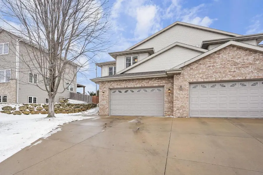 1033 Vista Ridge Drive, Mount Horeb, WI 53572 - Image #2