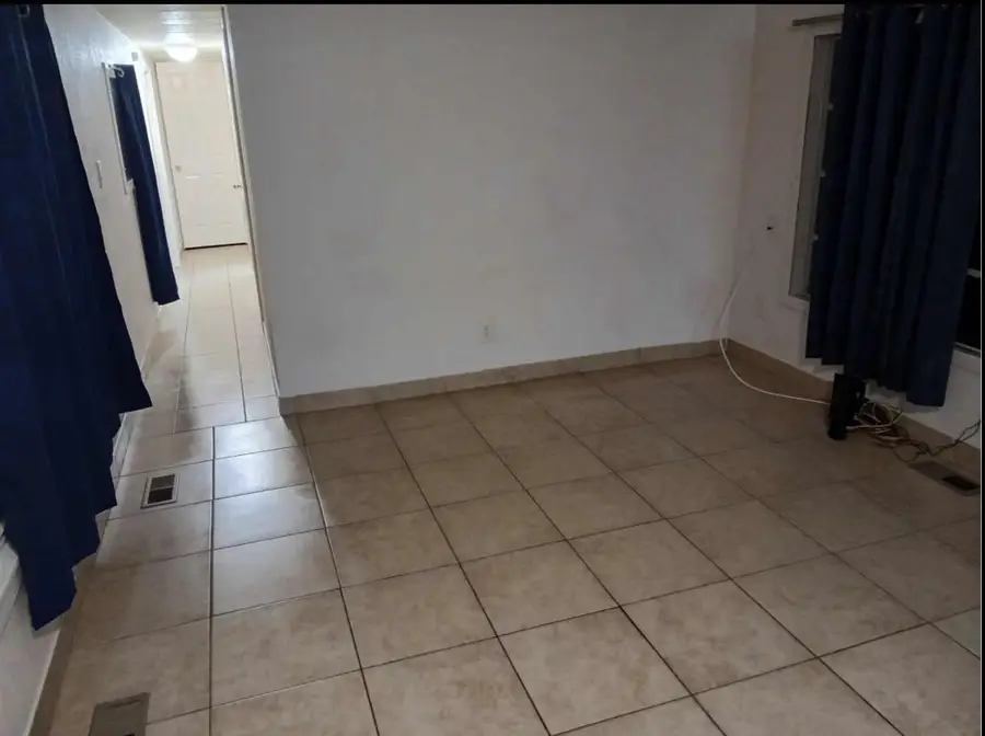 2516 W Carroll Avenue, Oak Creek, WI 53154 - Image #3